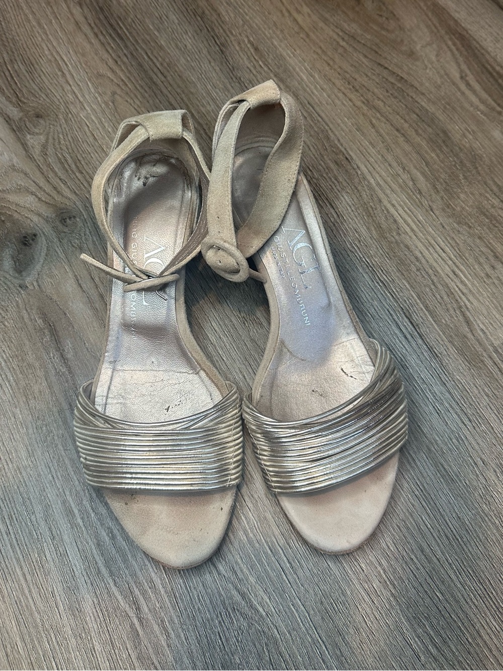 AGL Attilio Giusti Leombruni Sandals Silver Metallic Block Heel Beige Suede 36.5